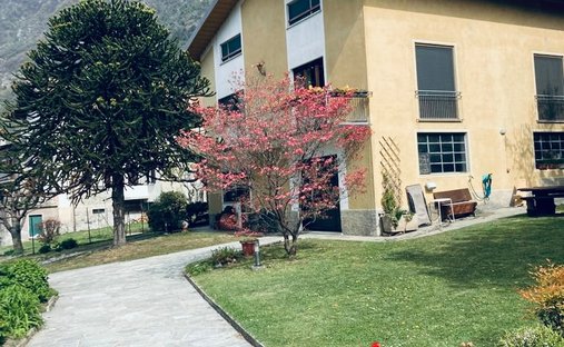 Villa à Dubino, Lombardie, Italie 1