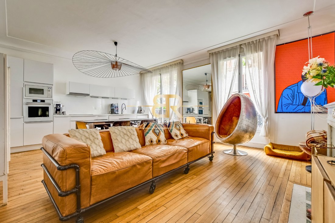 Apartment in Saint-Mande, Ile-de-France, France 1 - 18765429