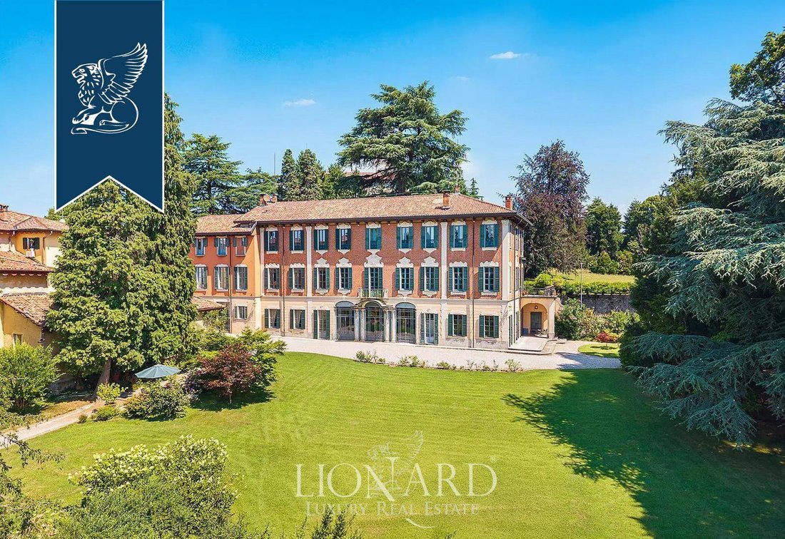 Villa in Cremella, Lombardy, Italy 1 - 18765622