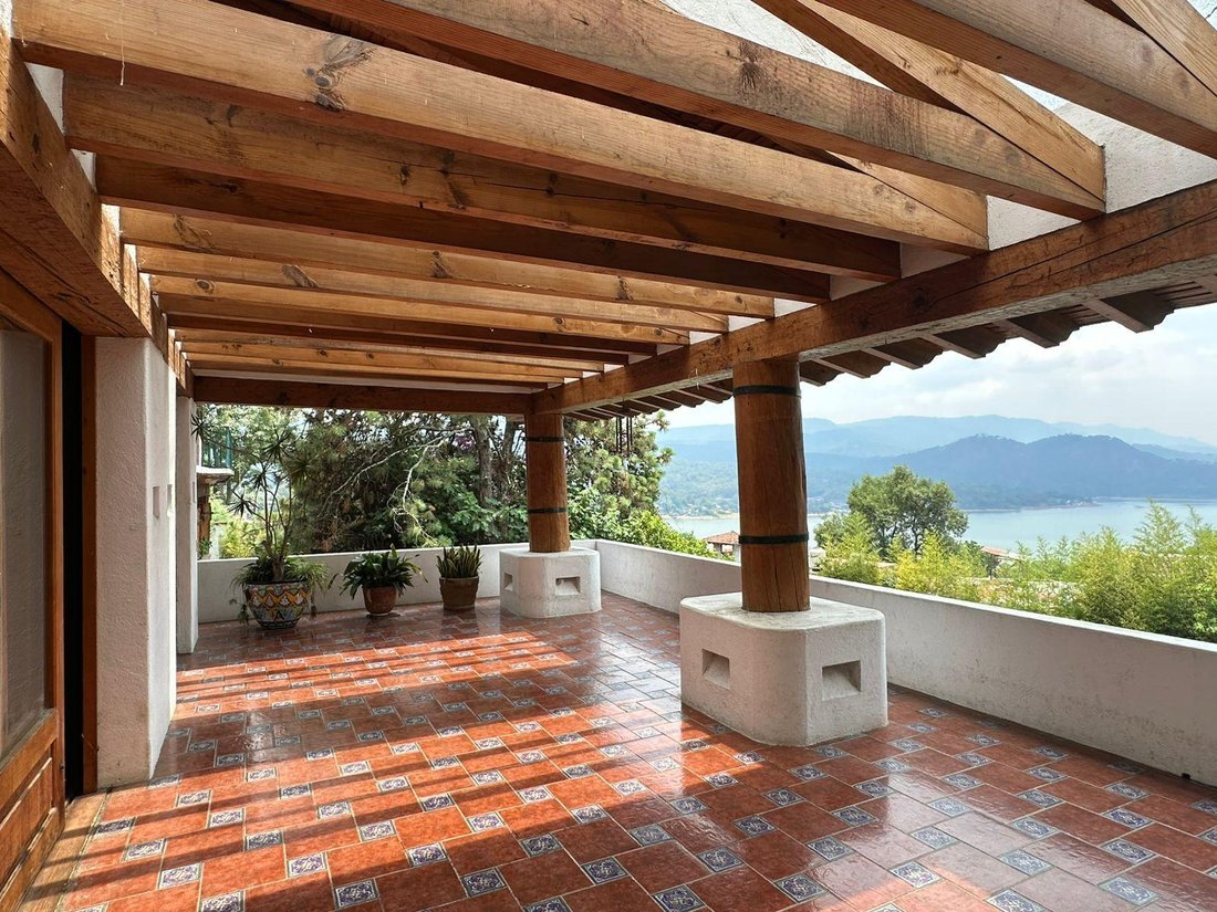 House in Valle de Bravo, State of Mexico, Mexico 1 - 18763625