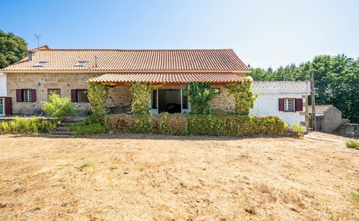 Corps de ferme à Sabugal e Aldeia de Santo Antonio, District de Guarda, Portugal 1