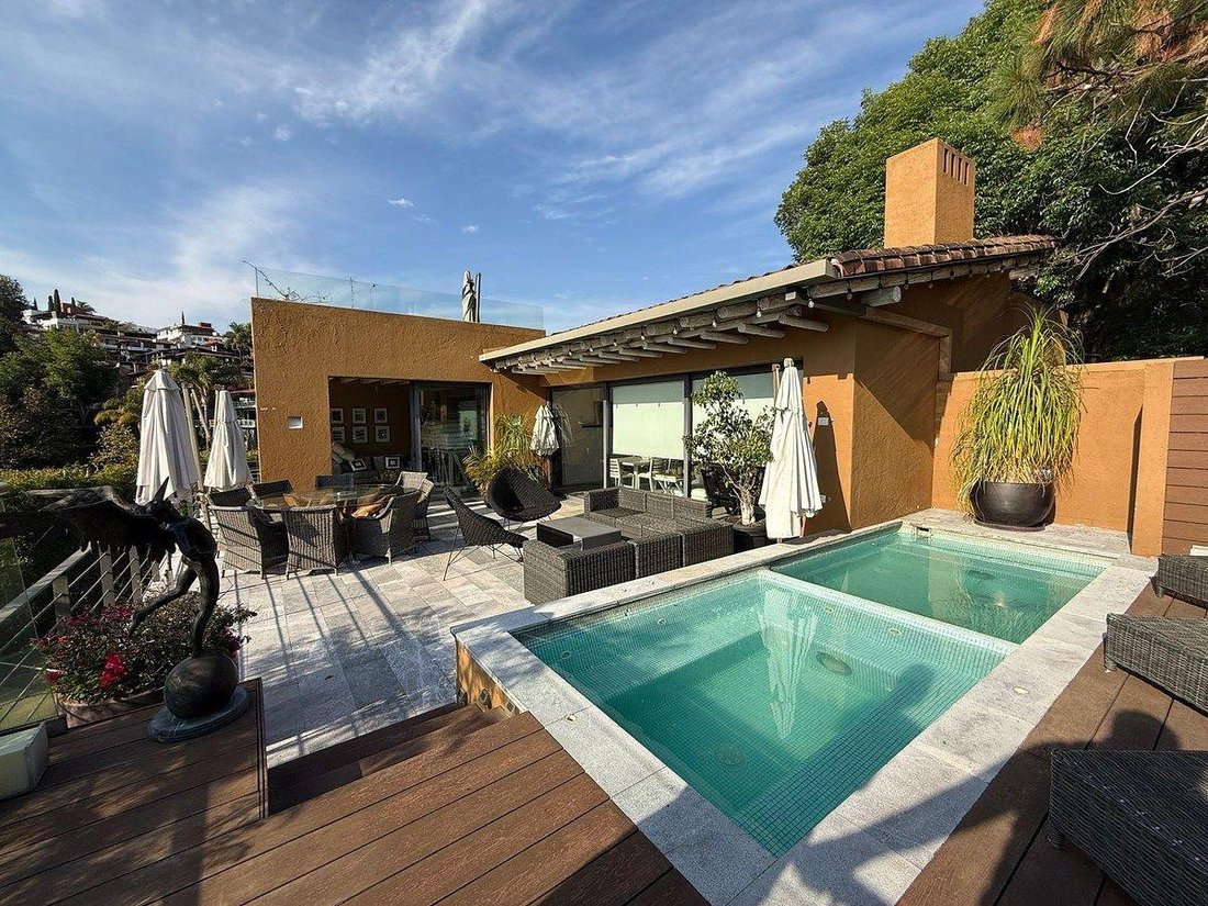 Condo in Valle de Bravo, State of Mexico, Mexico 1 - 18766133