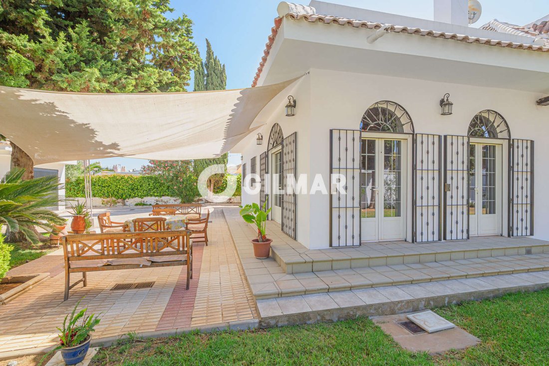 Villa in Montequinto, Dos Hermanas, Spain 3 - 18762628