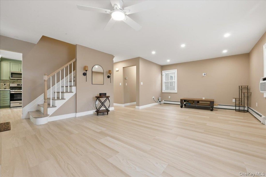 Casa en Wantagh, Nueva York, Estados Unidos 3 - 18763811