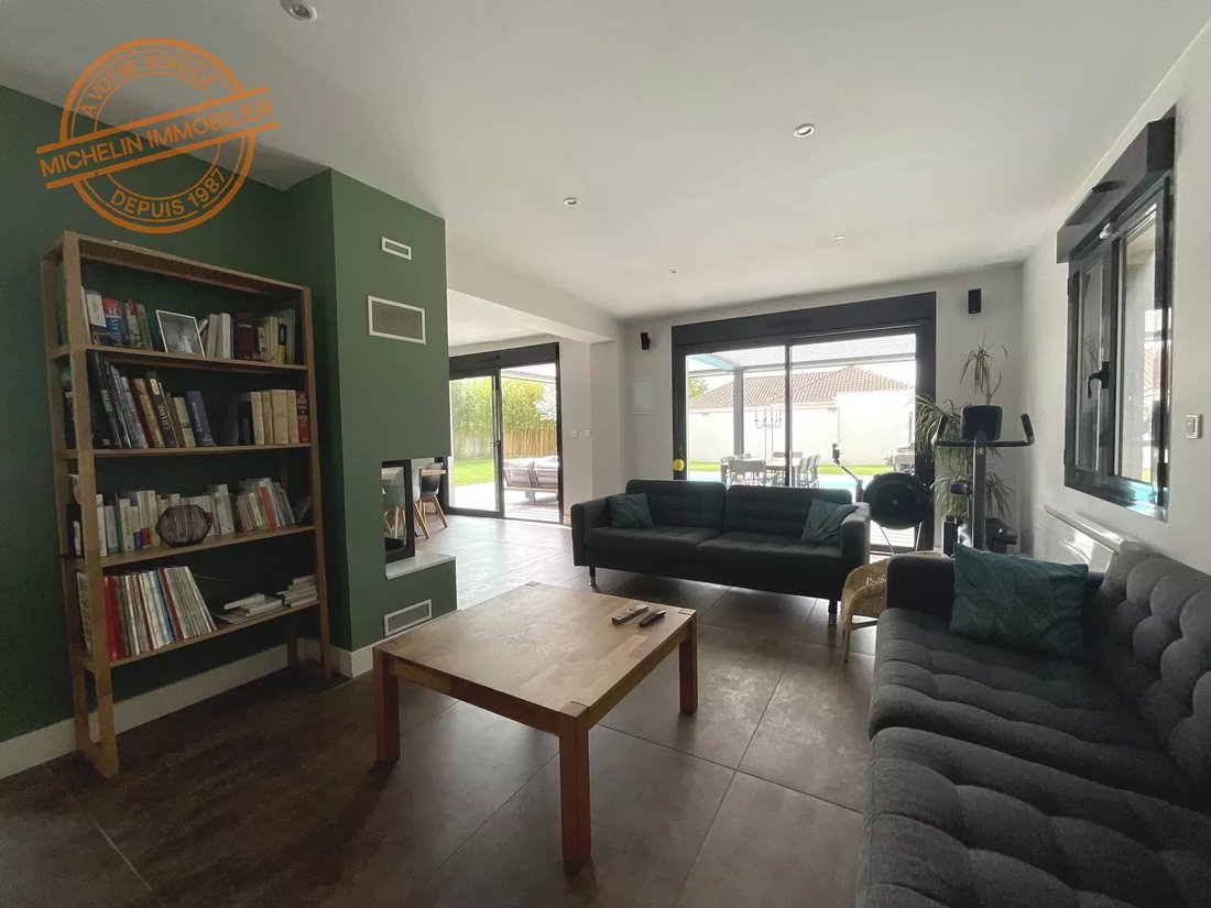 Villa a Champagne-au-Mont-d'Or, Auvergne-Rodano-Alpi, Francia 3 - 12407616