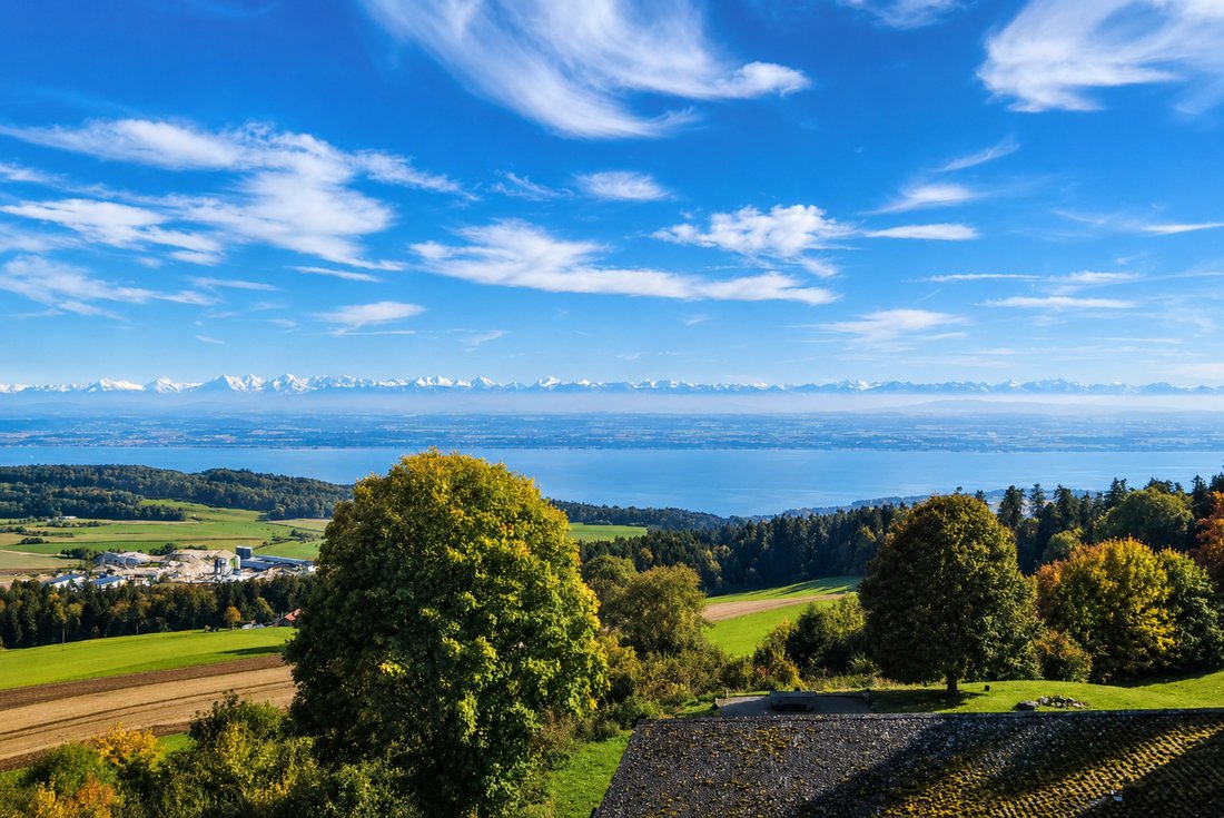 Estate in Val-de-Ruz, Canton of Neuchâtel, Switzerland 1 - 18599967