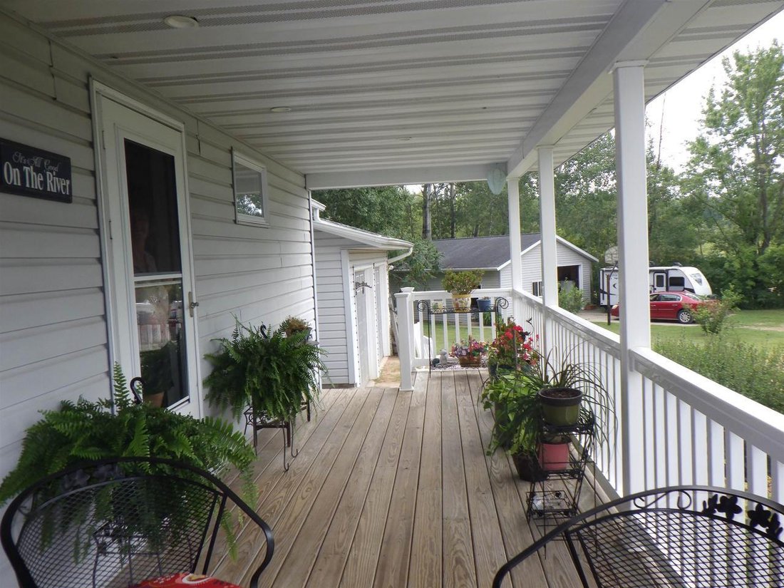 House in Clintonville, Wisconsin, United States 3 - 18764327