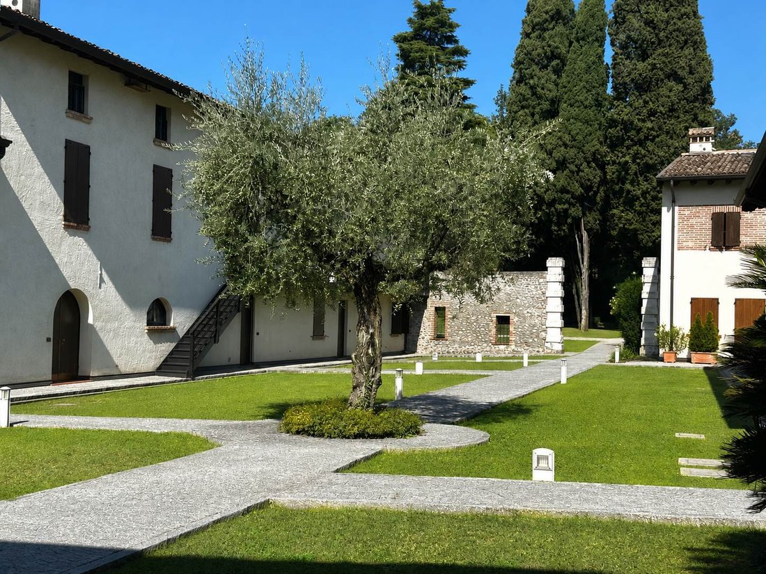 Apartment in Salo, Lombardy, Italy 2 - 18765264