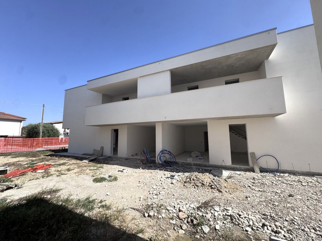 House in Limena, Veneto, Italy 2 - 15124069