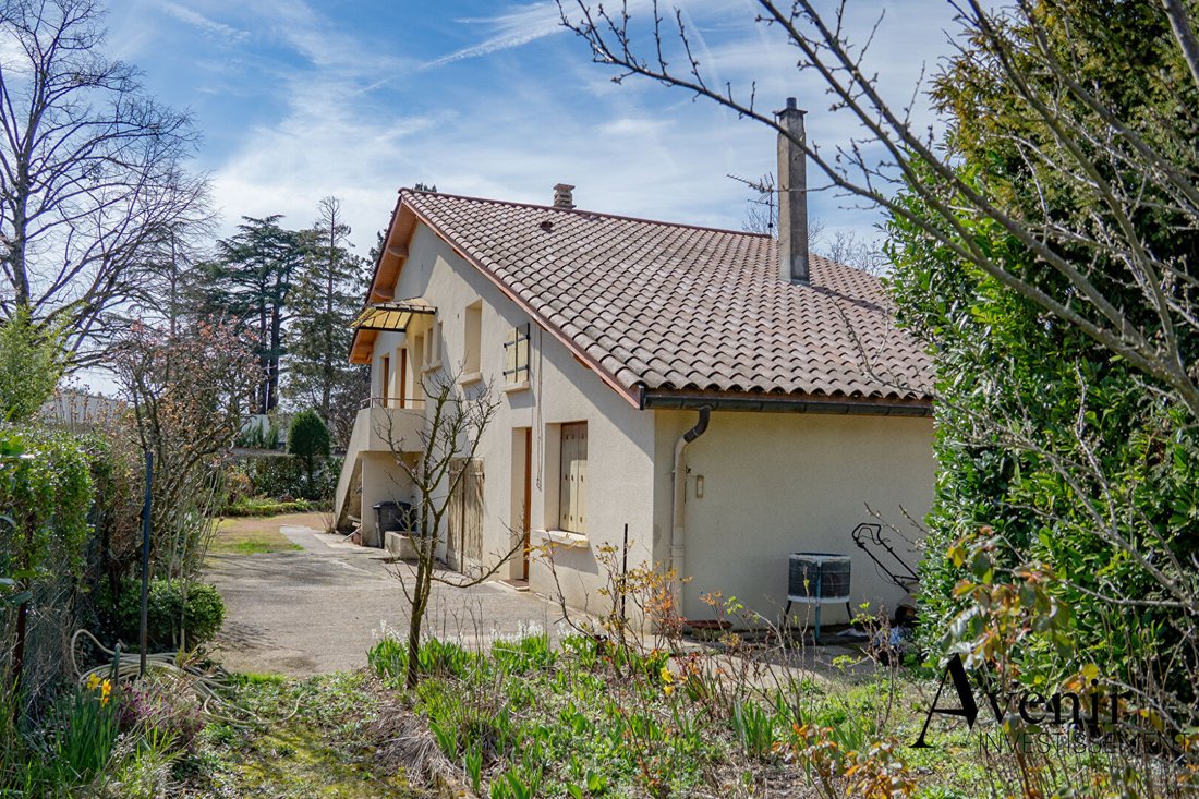 Villa à Écully, Auvergne-Rhône-Alpes, France 3 - 18765901