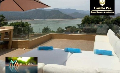 Condo in Valle de Bravo, State of Mexico, Mexico 1