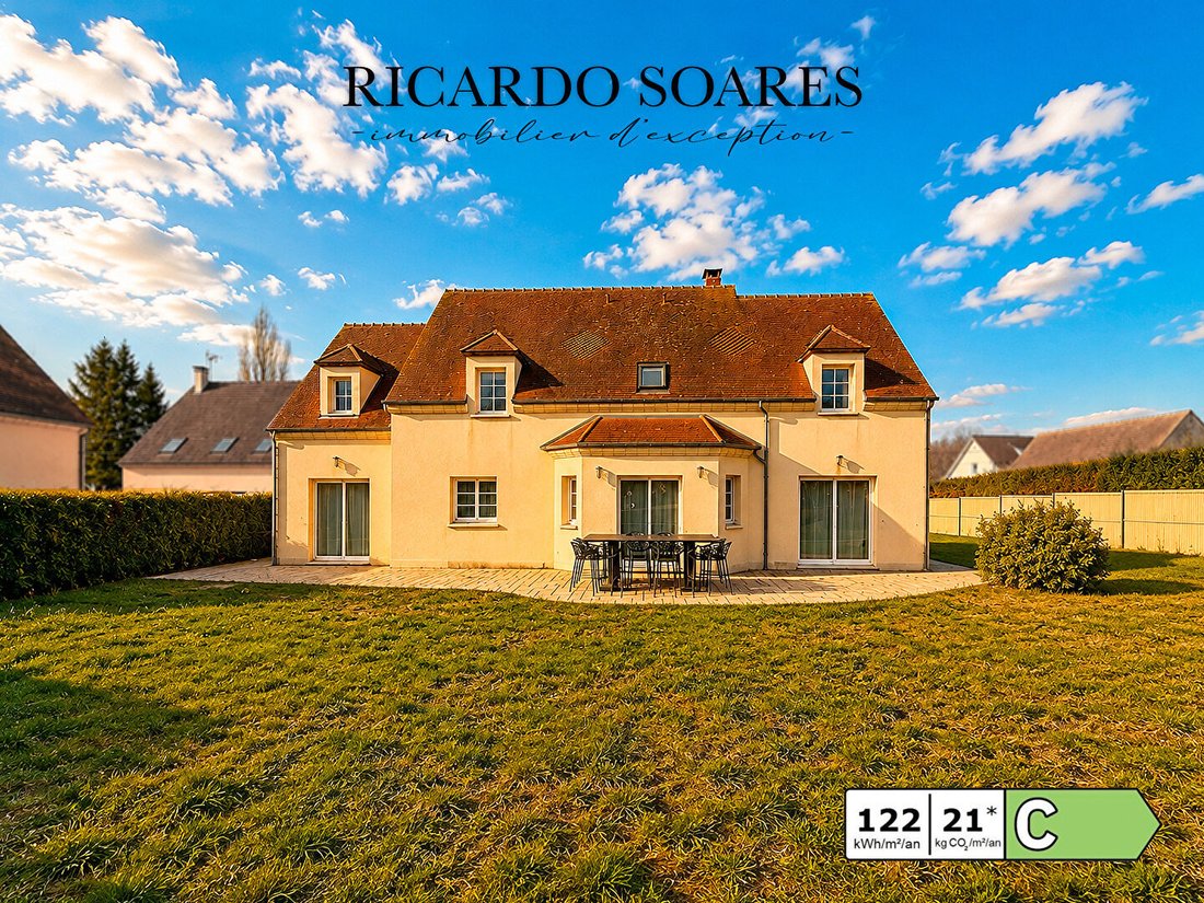 Villa en Cinqueux, Alta Francia, Francia 1 - 18405324