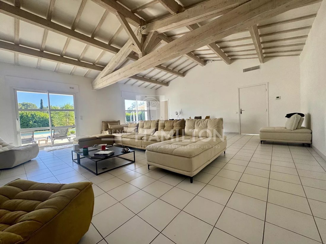 Villa in Valbonne, Provence-Alpes-Côte d'Azur, France 2 - 16084897