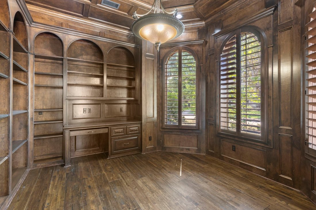 House in The Woodlands, Texas, United States 5 - 18764048