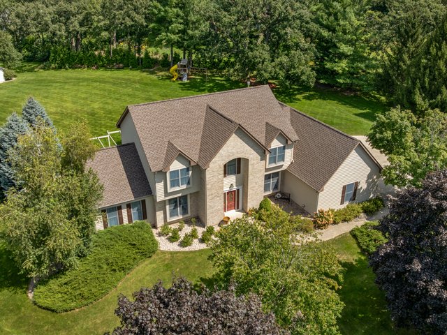 House in Pingree Grove, Illinois, United States 1 - 18763308
