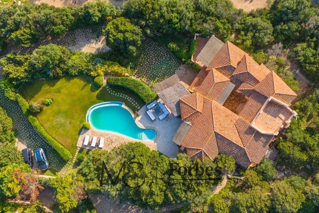 Villa in Area Arzachena Paese, Arzachena, Sardinia 2 - 17639571