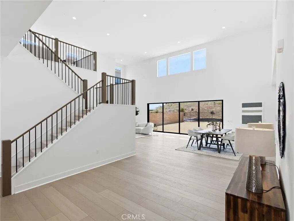 Casa a Santa Clarita, California, Stati Uniti 2 - 16521036