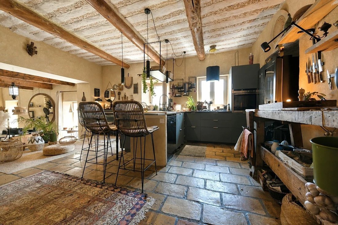Haus in Uzès, Okzitanien, Frankreich 4 - 18762996