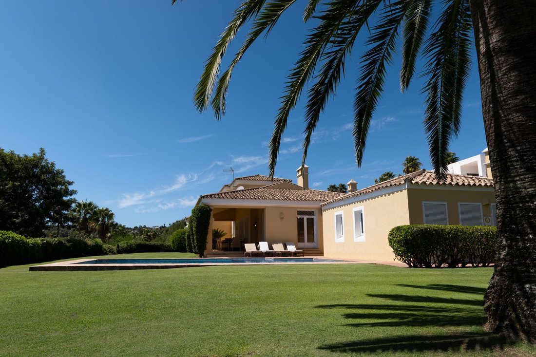 Villa a Sotogrande, San Roque, Andalusia 1 - 18762383