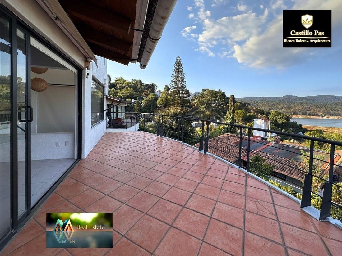 Condo in Valle de Bravo, State of Mexico, Mexico 1 - 18766182