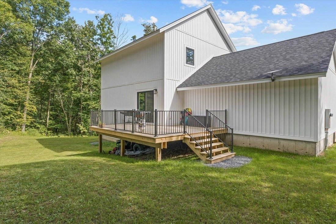 House in Saint Albans City, Vermont, United States 5 - 18766095