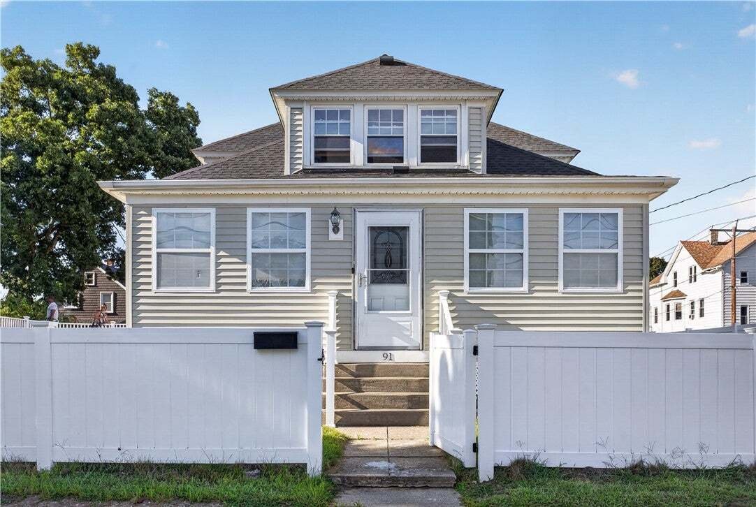 Casa a Cranston, Rhode Island, Stati Uniti 1 - 18763911