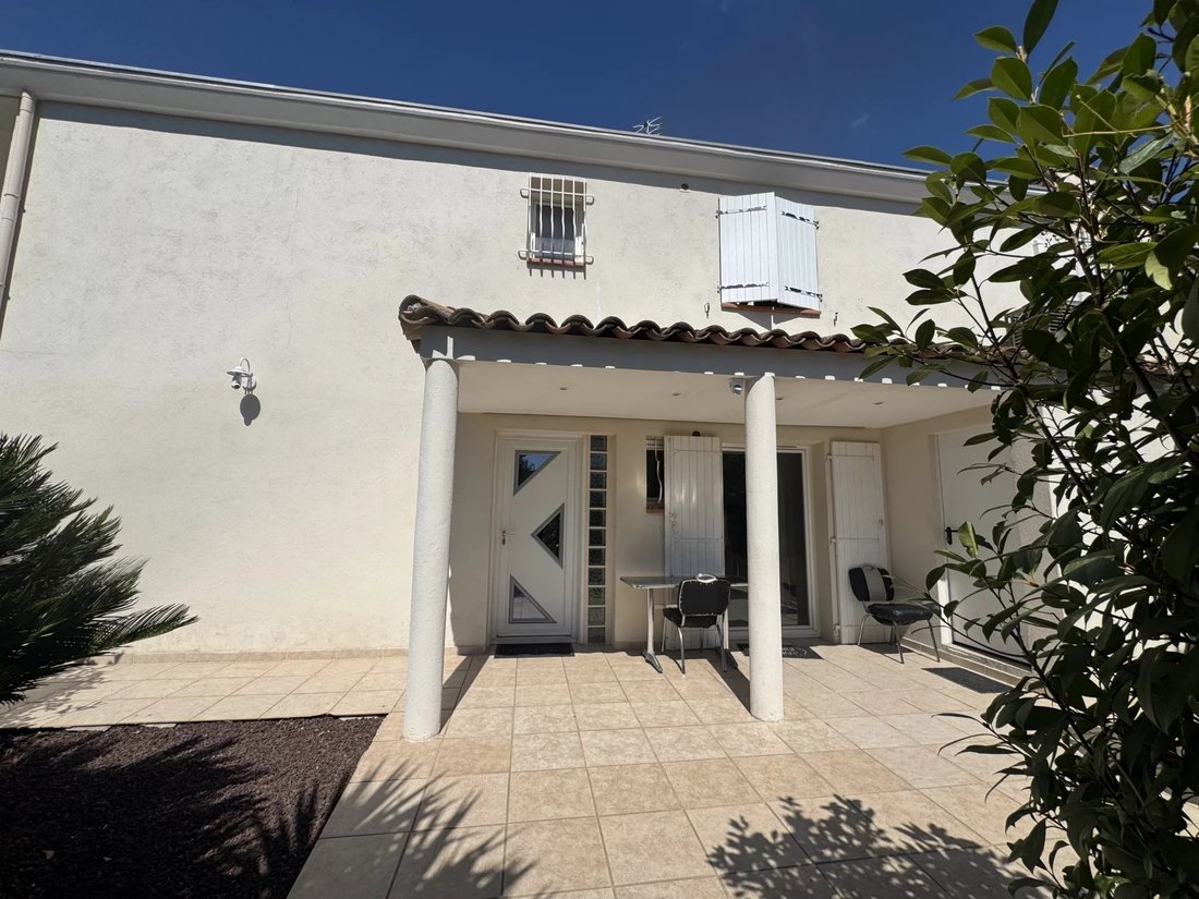 House in Mougins, Provence-Alpes-Côte d'Azur, France 2 - 18765474