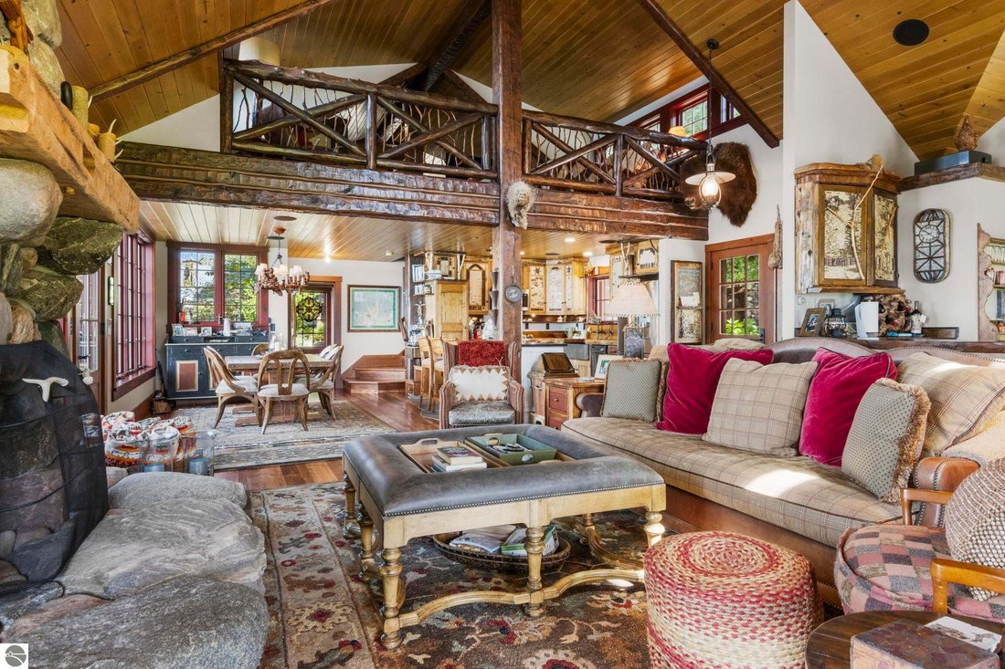 Maison à Central Lake, Michigan, États-Unis 4 - 18764228