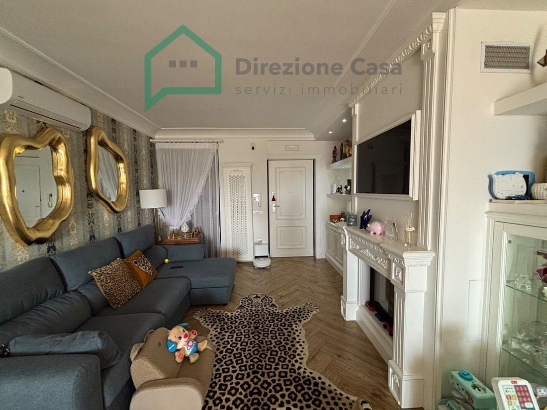 Apartment in Naples, Campania, Italy 5 - 18765648