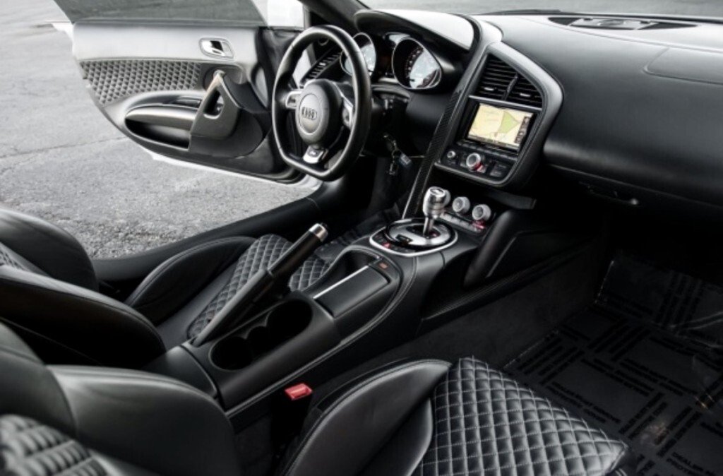 Audi R8 in PERRIS, CA, United States 3 - 18764270