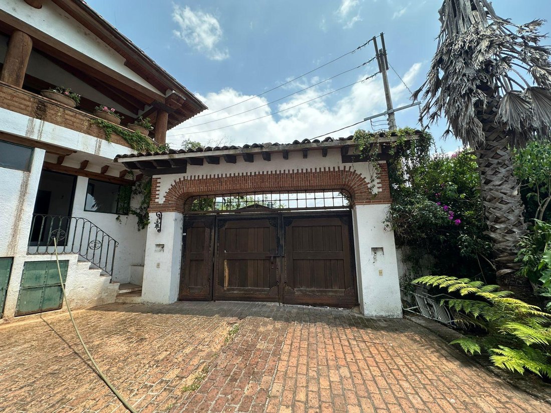 House in Valle de Bravo, State of Mexico, Mexico 2 - 18763625