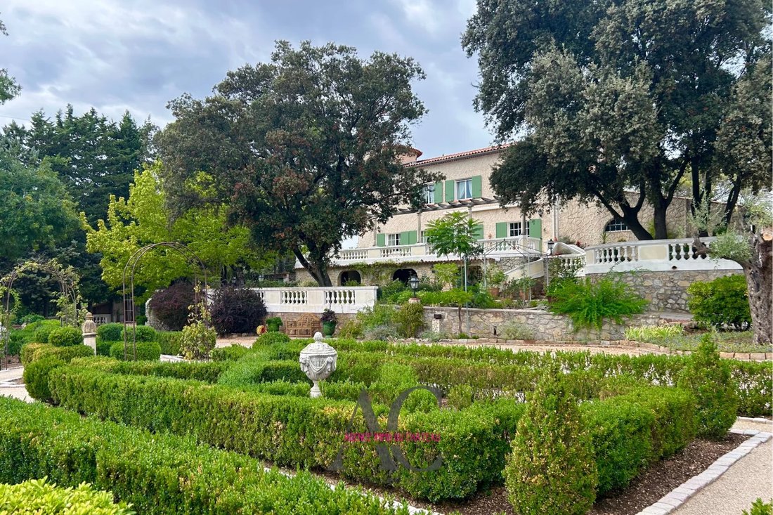 Estate in Puget-Ville, Provence-Alpes-Côte d'Azur, France 1 - 18762891