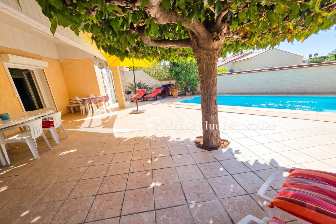 Villa in Zone Plage, Saint-Cyprien, France 3 - 18762964