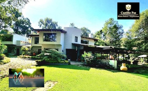 House in Valle de Bravo, State of Mexico, Mexico 1