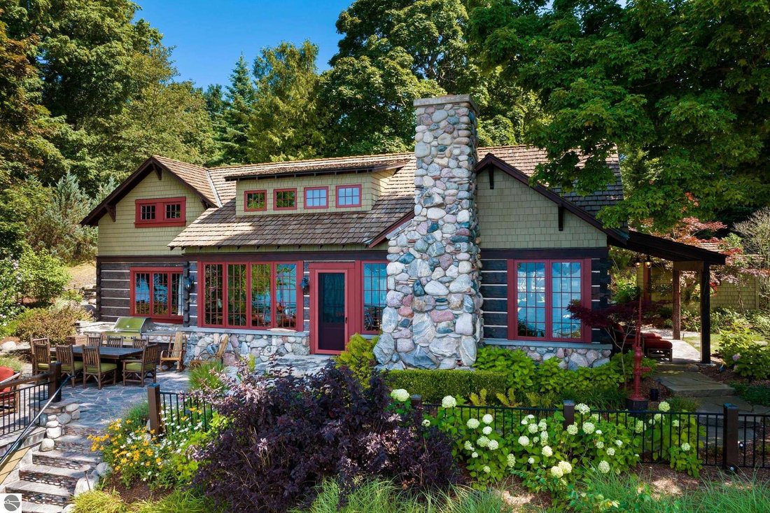 Maison à Central Lake, Michigan, États-Unis 1 - 18764228