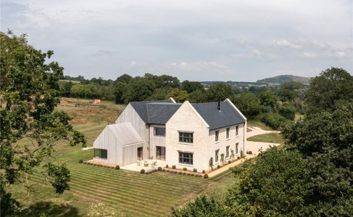 House in East Orchard, England 1