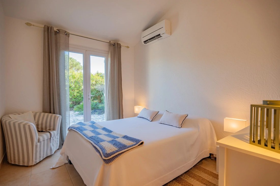 Villa in Les Bouteillers, Sainte-Maxime, France 4 - 18763134