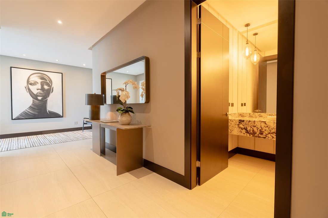 Condo in Escazu, San José Province, Costa Rica 4 - 18663294