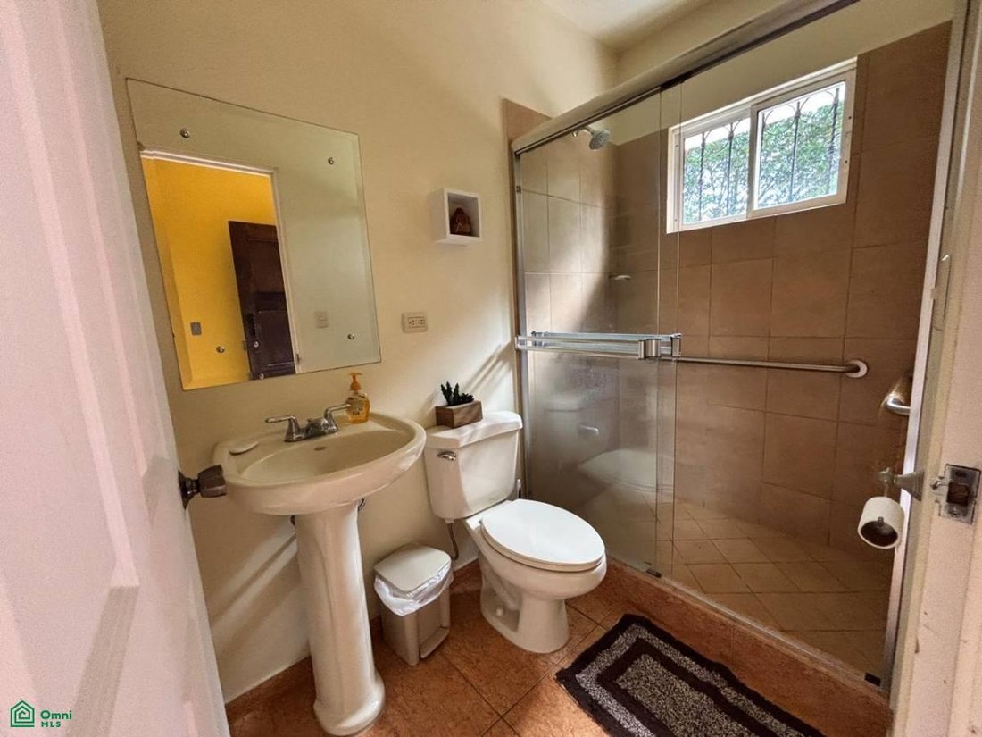 Casa en Nuevo Arenal, Provincia de Guanacaste, Costa Rica 2 - 18001670