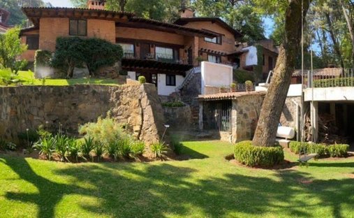 House in Valle de Bravo, State of Mexico, Mexico 1