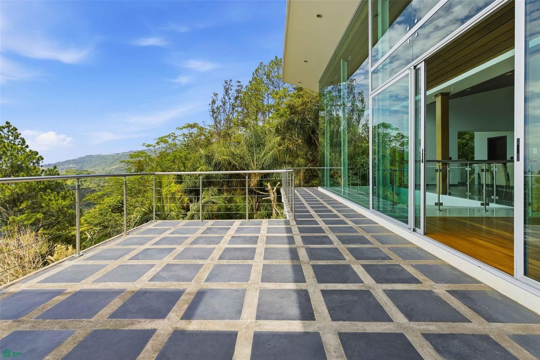 Haus in Cinco Esquinas, San José, Costa Rica 2 - 18088748