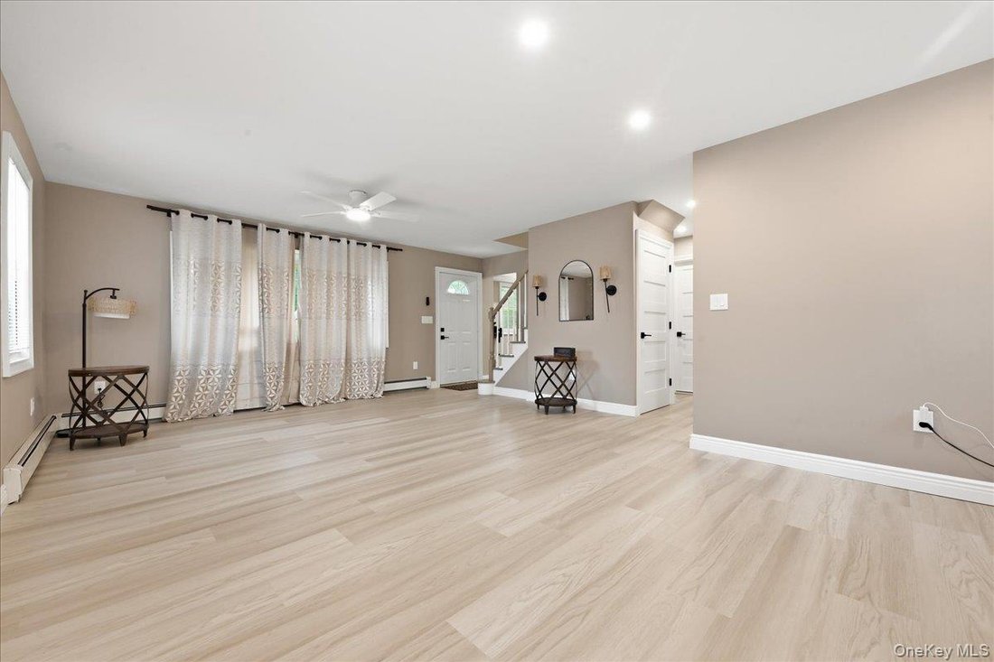 Casa en Wantagh, Nueva York, Estados Unidos 4 - 18763811