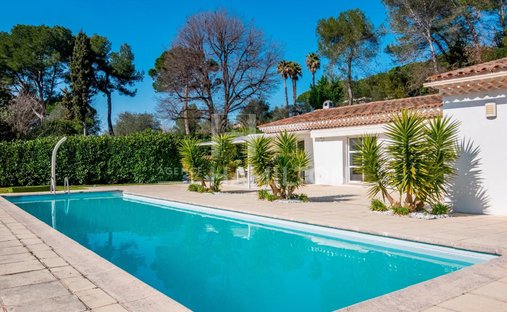 Villa in Valbonne, Provence-Alpes-Côte d'Azur, France 1
