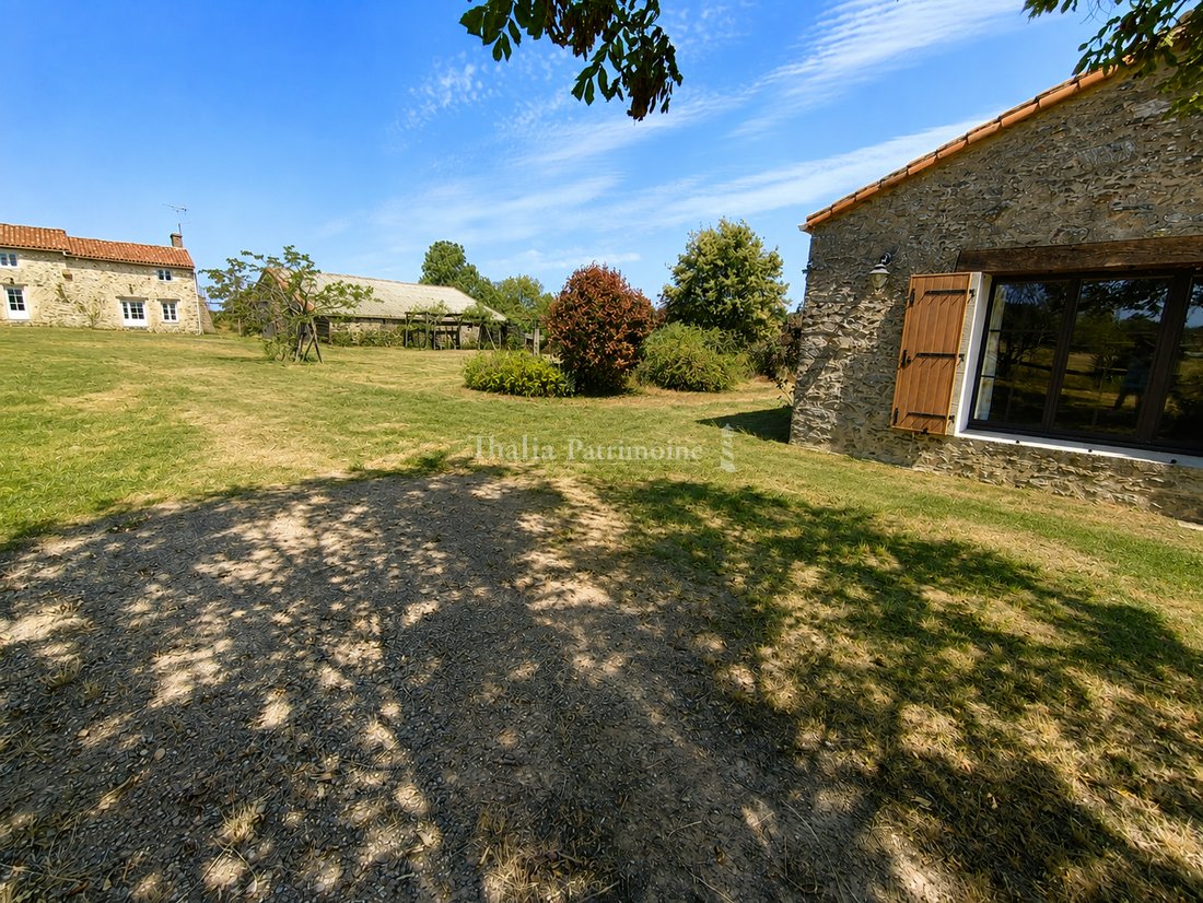 Castle in Chateau-Guibert, Pays de la Loire, France 1 - 15798632