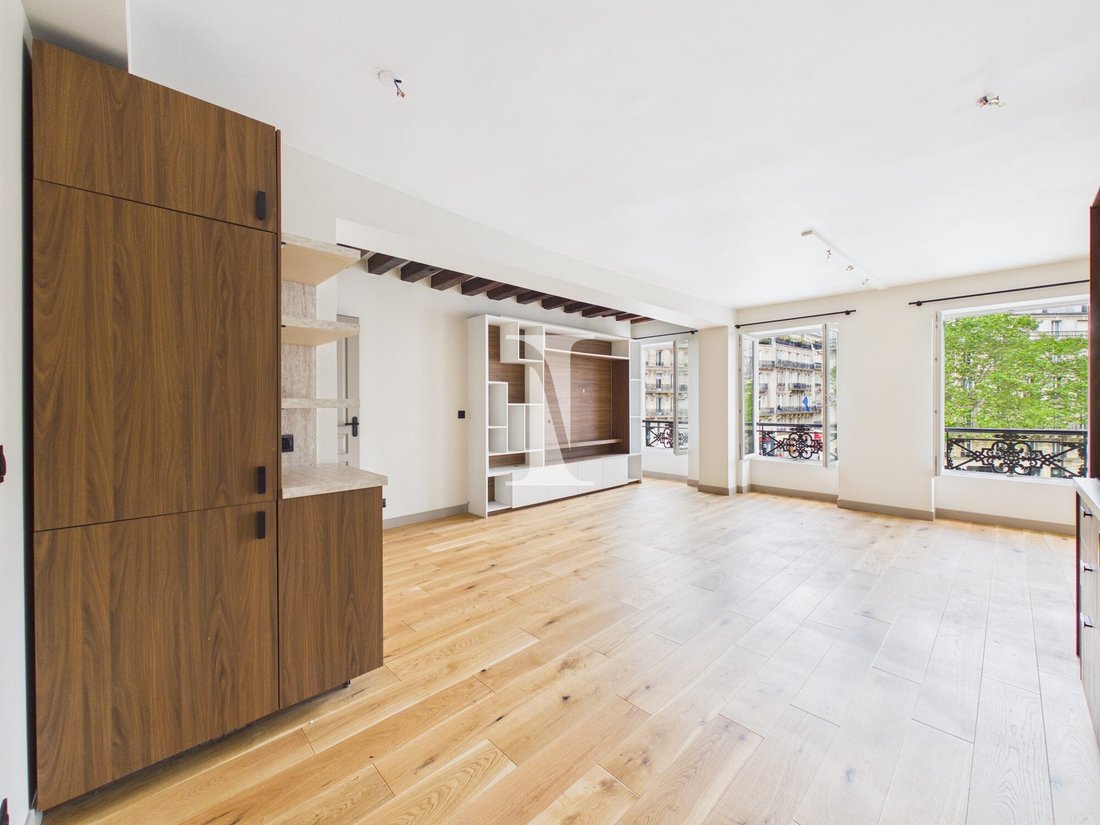 Apartment in Elysées-Madeleine, Paris 8e Arrondissement, Paris 2 - 18766367