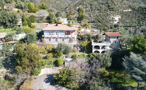Villa in Borgo, Sanremo, Liguria 1