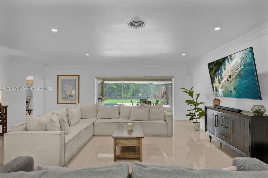 Casa a Coral Gables, Florida, Stati Uniti 2 - 18763694