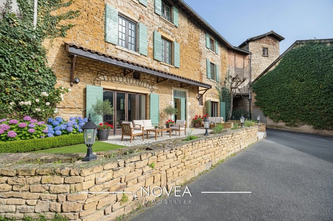 Casa a Ouilly les Rousses-Chervinges, Gleizé, Francia 1 - 18766331