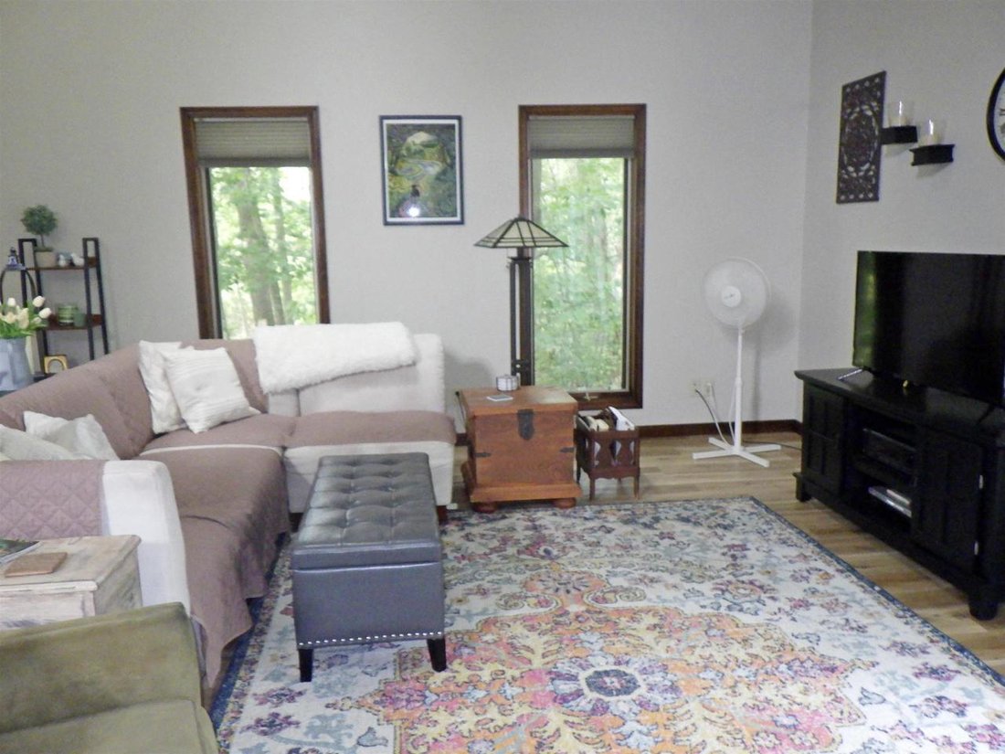 House in Clintonville, Wisconsin, United States 4 - 18764327