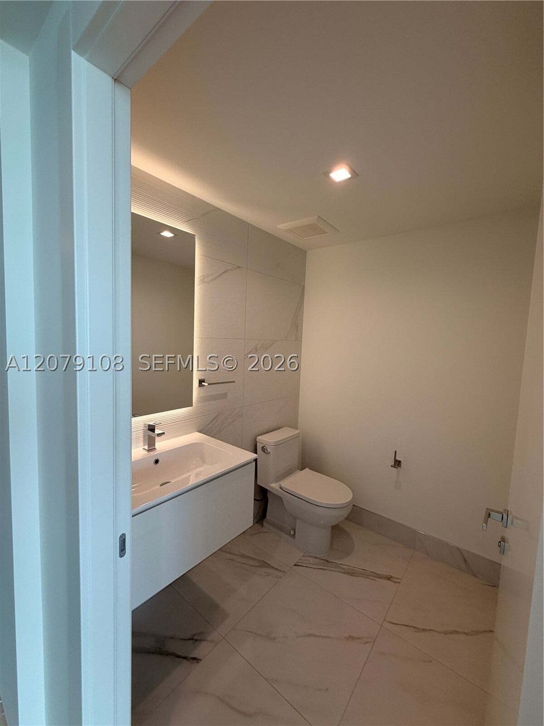 Eigentumswohnung in Hallandale Beach, Florida, Vereinigte Staaten 5 - 18764485